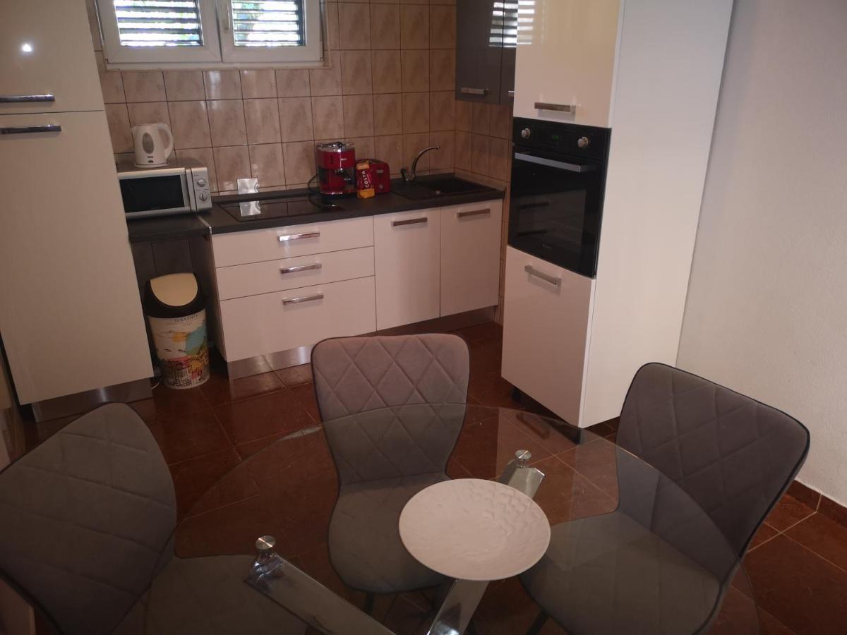 Apartment Ivana Biograd Na Moru Luaran gambar